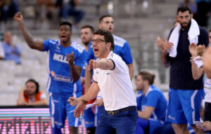 Ο Κατσικάρης αναλαμβάνει προπονητής στην Αλ Αχλί Βεγγάζης