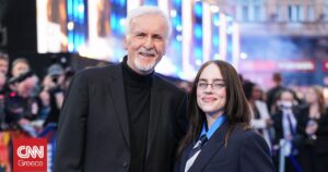 Η Μπίλι Άιλις και ο Τζέιμς Κάμερον ενώνουν δυνάμεις στο Μάντσεστερ