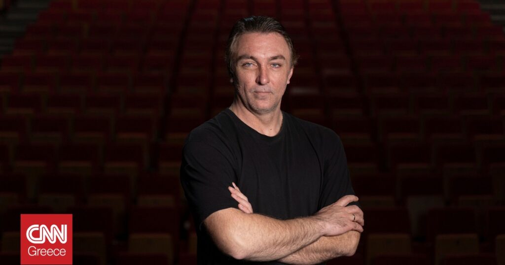 Ο Ιβάν Σβιτάιλο μιλά για χορό, πατρότητα και θεατρική ζωή