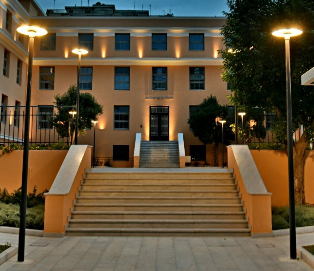 Διαμάχη στο Δήμο Πατρέων για τη μείωση τελών φοιτητών