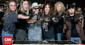 Iron Maiden: Μισό αιώνα θρυλικής μουσικής πορείας