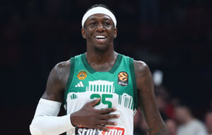 Κέντρικ Ναν: Σκέφτομαι νέο τατουάζ με τριφύλλι, παραμένω στον Παναθηναϊκό