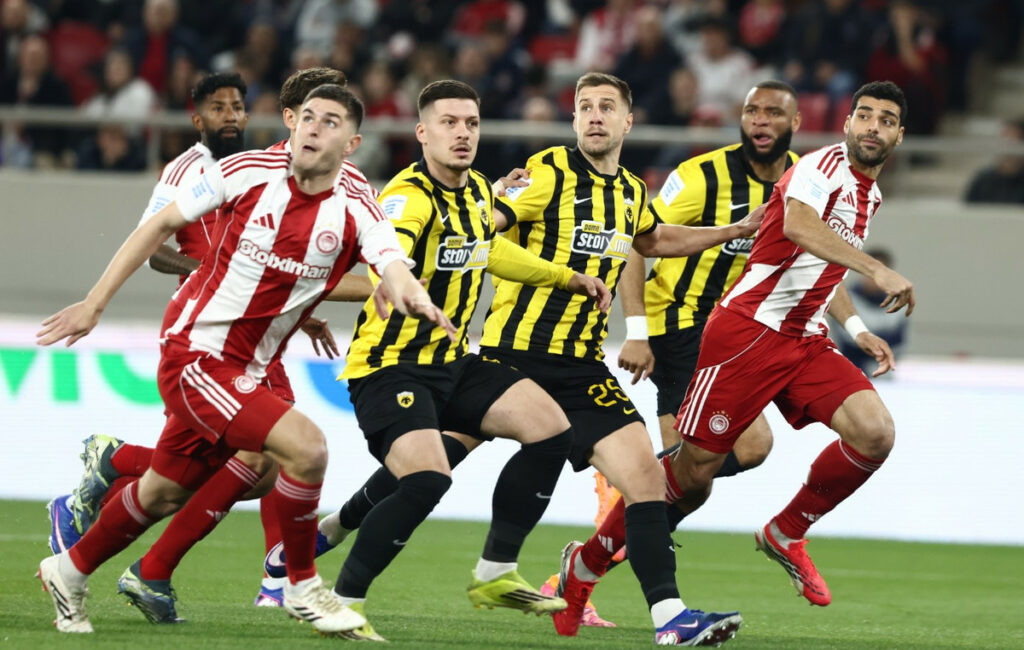 ΑΕΚ και Ολυμπιακός διεκδικούν Έλληνα με 4 εκατ. ευρώ, «κόπηκε» από Παναθηναϊκό