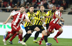 ΑΕΚ και Ολυμπιακός διεκδικούν Έλληνα με 4 εκατ. ευρώ, «κόπηκε» από Παναθηναϊκό