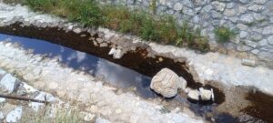 Πετρελαιοειδή Ρύπανση στο Ρέμα Σούρες: Καταγγελία του Δημοτικού Συμβούλου