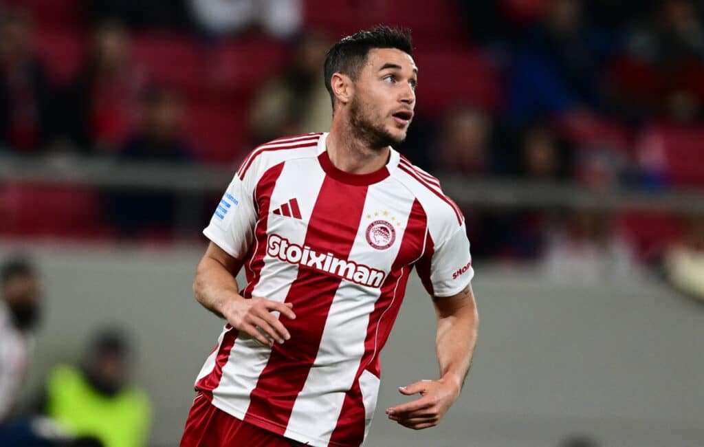 Γιάρεμτσουκ: Προβλήματα στην παραμονή στη Λιόν και πιθανή επιστροφή στον Ολυμπιακό