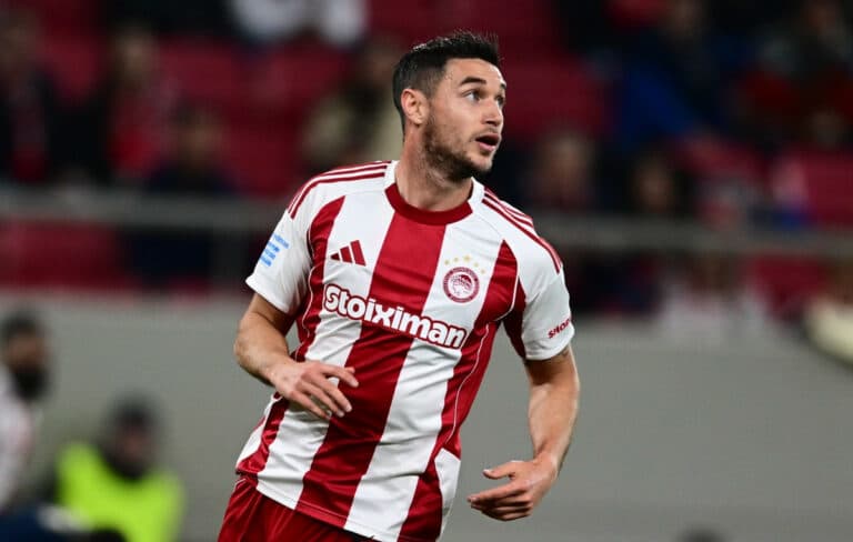 Γιάρεμτσουκ: Προβλήματα στην παραμονή στη Λιόν και πιθανή επιστροφή στον Ολυμπιακό