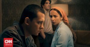 Unchosen: Οι αληθινές ιστορίες αιρέσεων στο Ηνωμένο Βασίλειο που εμπνέουν τη νέα σειρά του Netflix