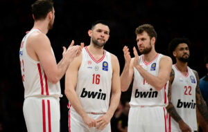 Ο Παπανικολάου φτάνει τα 800 παιχνίδια με τον Ολυμπιακό