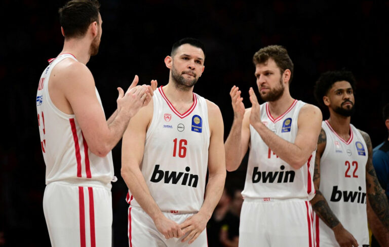 Ο Παπανικολάου φτάνει τα 800 παιχνίδια με τον Ολυμπιακό