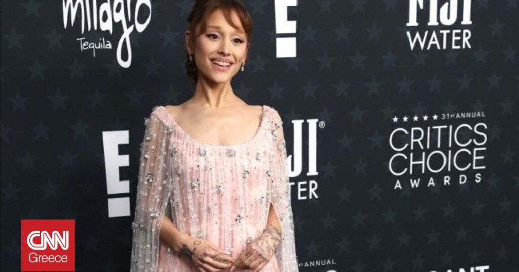 Η Αριάνα Γκράντε ανακοινώνει το νέο άλμπουμ της «Petal» για το καλοκαίρι