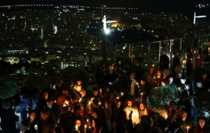 Αναστάσιμη Ακολουθία με λαμπρότητα σε κάθε γωνιά της Ελλάδας