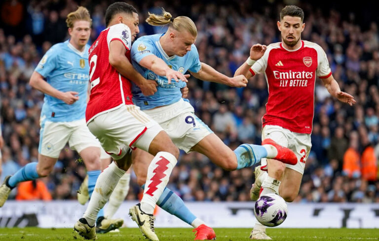 Premier League: Στο επίκεντρο το Μάντσεστερ και το ντέρμπι Σίτι-Άρσεναλ