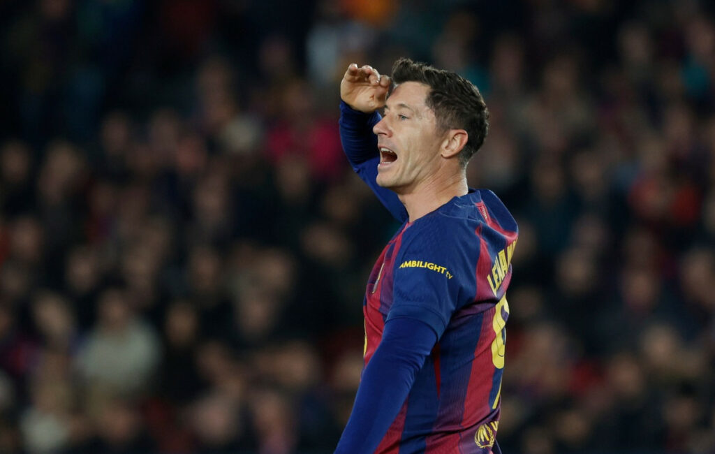 Πολωνός παλαίμαχος: Λεβαντόφσκι, φέρσου σαν άντρας και μην δεχτείς αυτή την κατάσταση