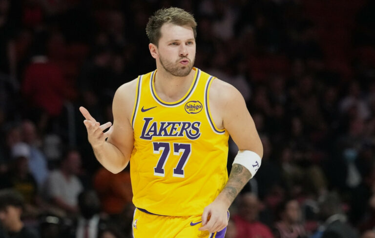 NBA: Η φανέλα του Ντόντσιτς κυριαρχεί σε πωλήσεις στην Ευρώπη και Μέση Ανατολή