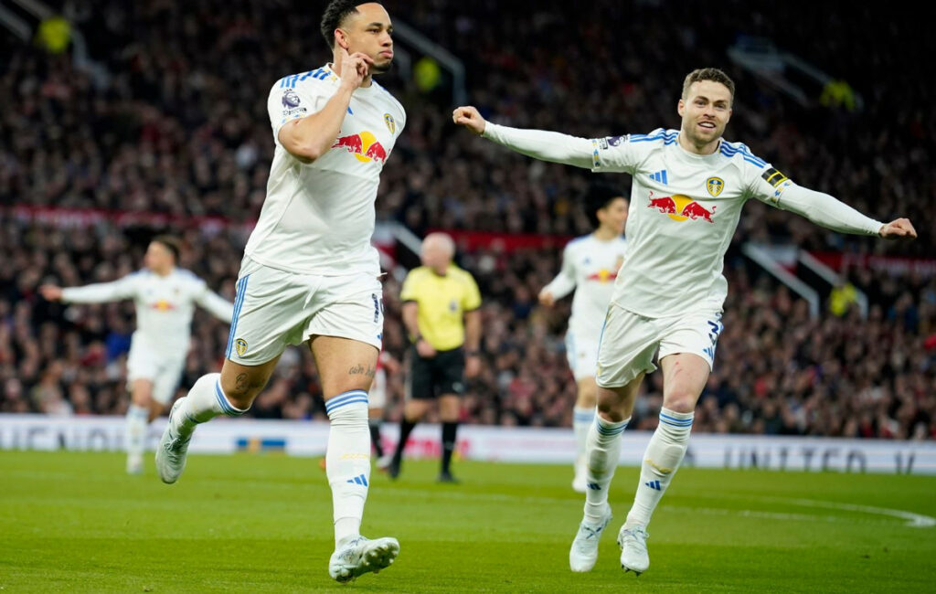 Premier League: Σημαντική νίκη για τη Λιντς επί της Γιουνάιτεντ στο Όλντ Τράφορντ