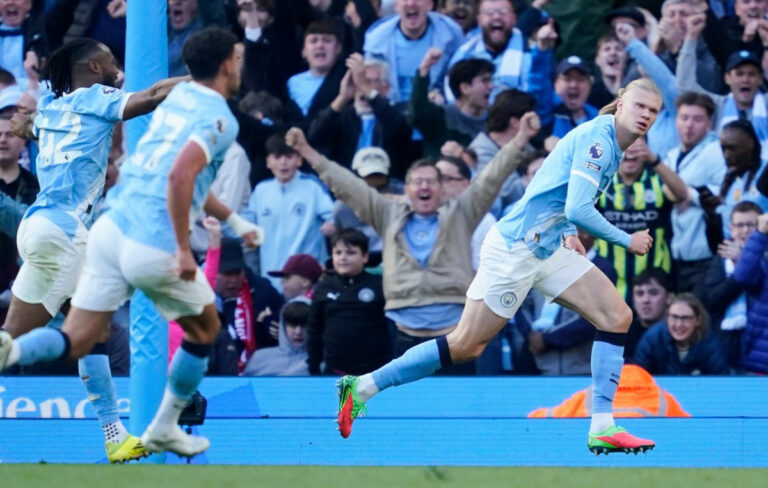 Η Μάντσεστερ Σίτι επικράτησε της Άρσεναλ και η κούρσα για τον τίτλο εντάθηκε