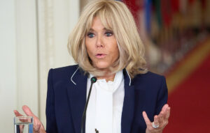 Η Μπριζίτ Μακρόν Ανοίγει την Καρδιά της για το Δράμα της