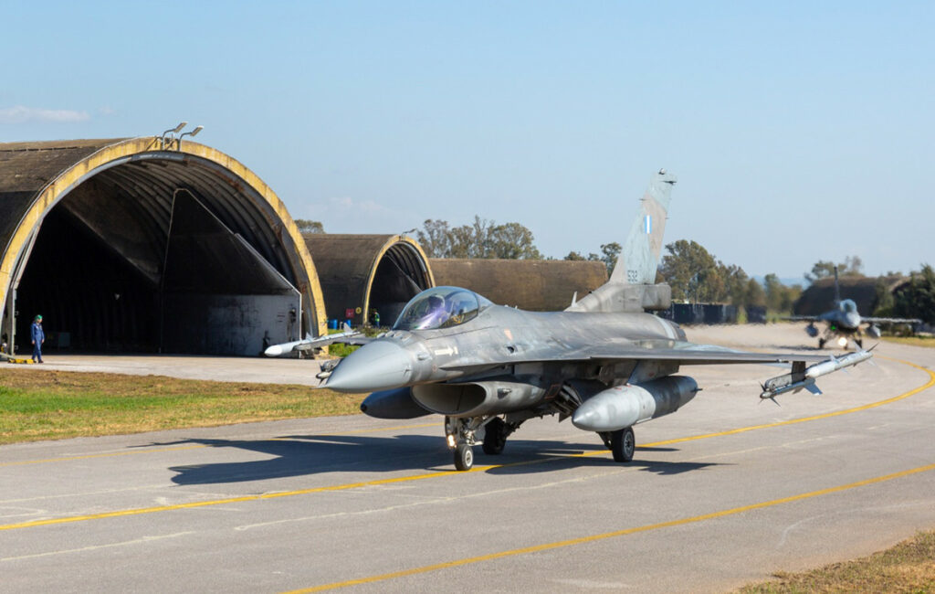 Η Πολεμική Αεροπορία παρέλαβε το 50ό μαχητικό F-16 Viper