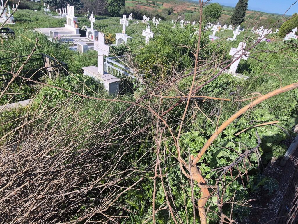 Καταγγελία για απαράδεκτες συνθήκες στα κοιμητήρια του Ασπρονερίου