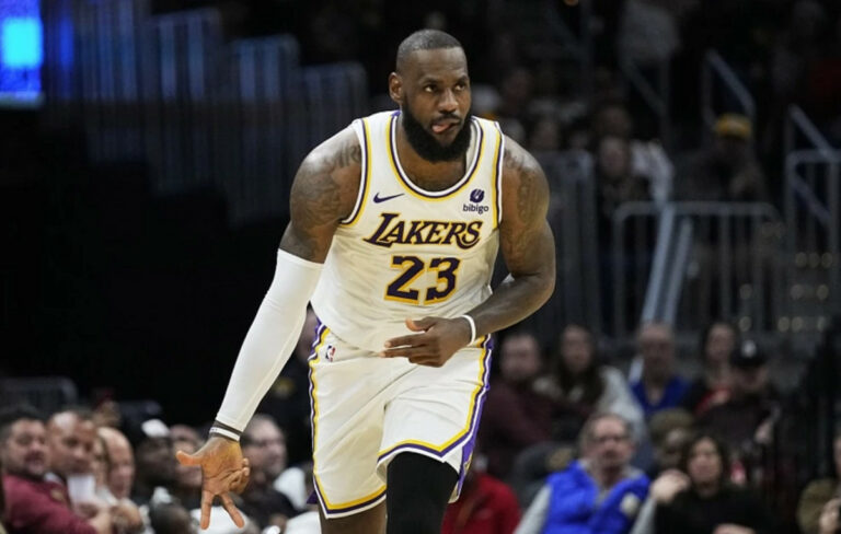 Ιστορικό κατόρθωμα για ΛεΜπρόν με 3.000 καλάθια στα play-offs