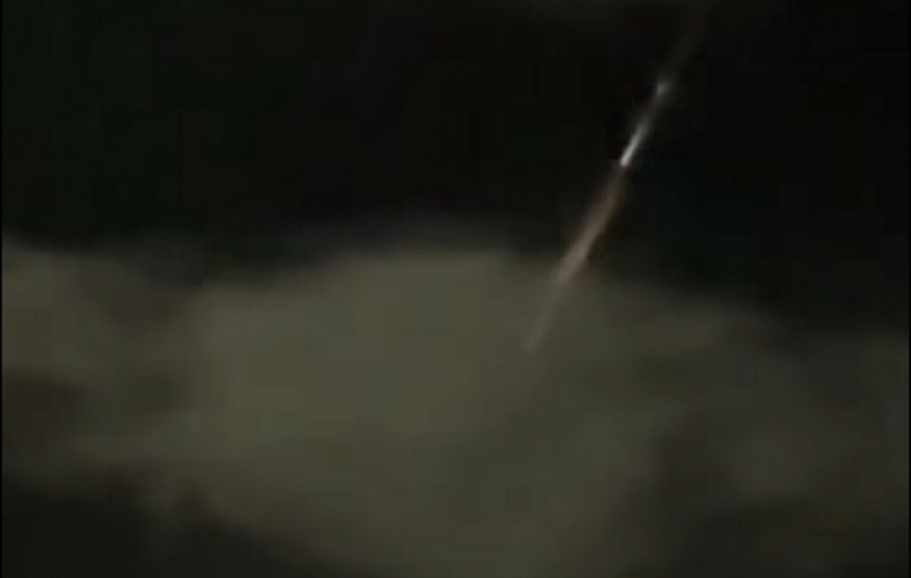 Συναγερμός στη Λήμνο: Φλεγόμενα αντικείμενα στον νυχτερινό ουρανό