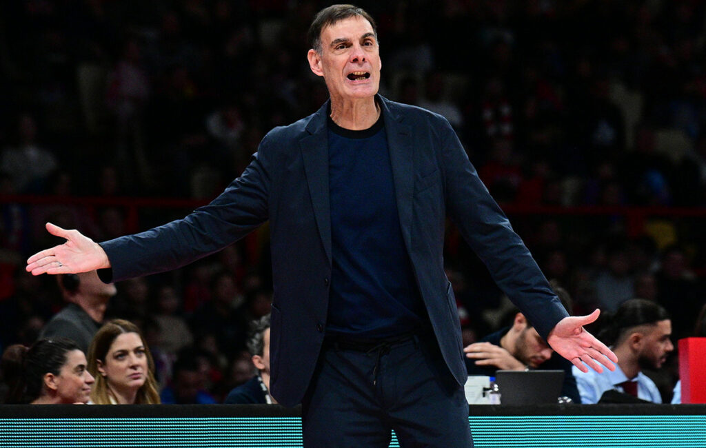 Μπαρτζώκας: «Στην Ελλάδα, όλα περιστρέφονται γύρω από Ολυμπιακό και Παναθηναϊκό»