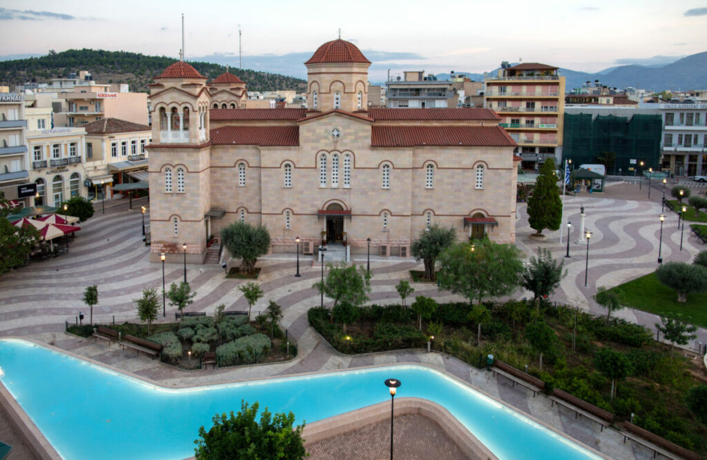 Δήμος και Αντιπολίτευση σε σφοδρή αντιπαράθεση για δημόσιους χώρους