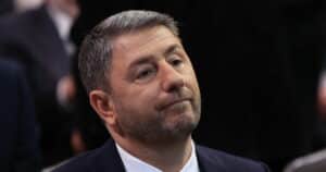 ΠΑΣΟΚ: Τρικυμία στη ΝΔ με κατηγορίες για αποπροσανατολισμό