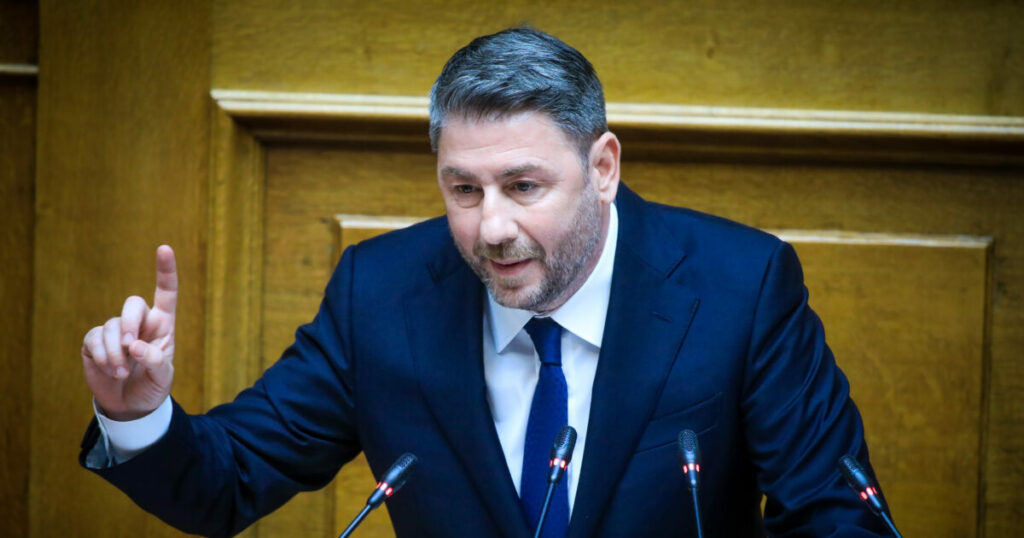 Το ΠΑΣΟΚ ψηφίζει υπέρ της άρσης ασυλίας: Κρίσιμη η στάση των βουλευτών της ΝΔ