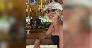 Άννα Βίσση: Οι εξωτικές διακοπές συνεχίζονται με καρχαρία