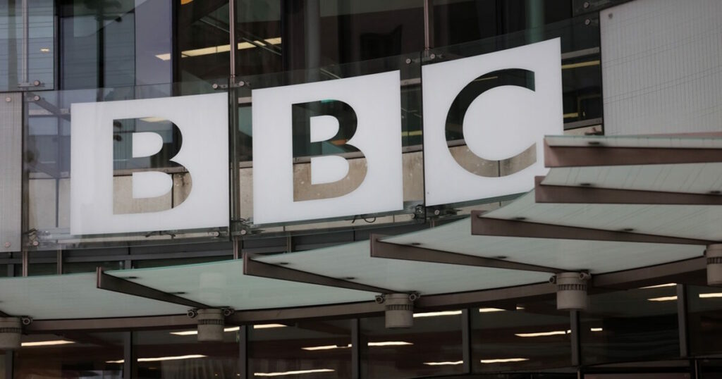 Δραστικές απολύσεις 2000 εργαζομένων στο BBC για εξοικονόμηση 690 εκατομμυρίων ευρώ