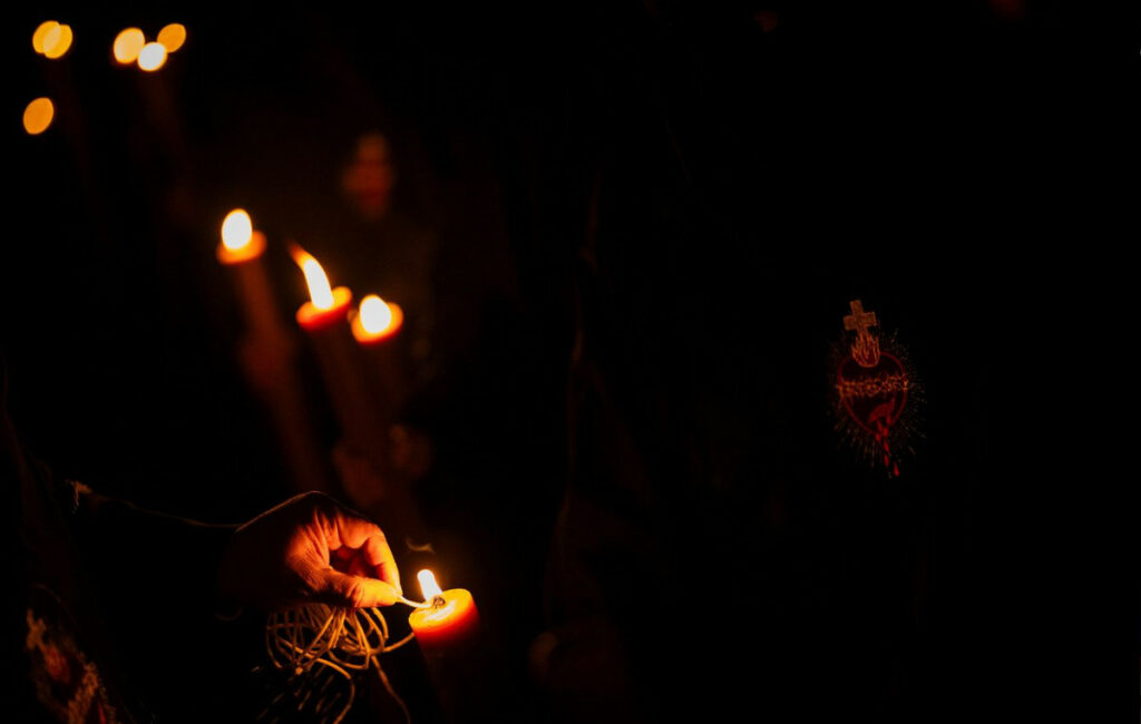 Τα μυστήρια του Αγίου Φωτός και οι αμφιλεγόμενες ιστορίες του Ιωάννη του Βαπτιστή