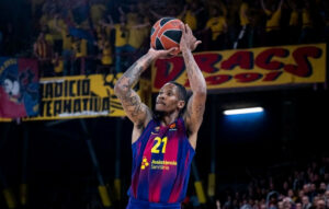 Κυνηγώντας την υπέρβαση με Κλάιμπερν: Η αλλαγή στην Μπαρτσελόνα