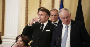 Επίσημο Δείπνο για τον Μακρόν στο Προεδρικό Μέγαρο: Μια ξεχωριστή βραδιά