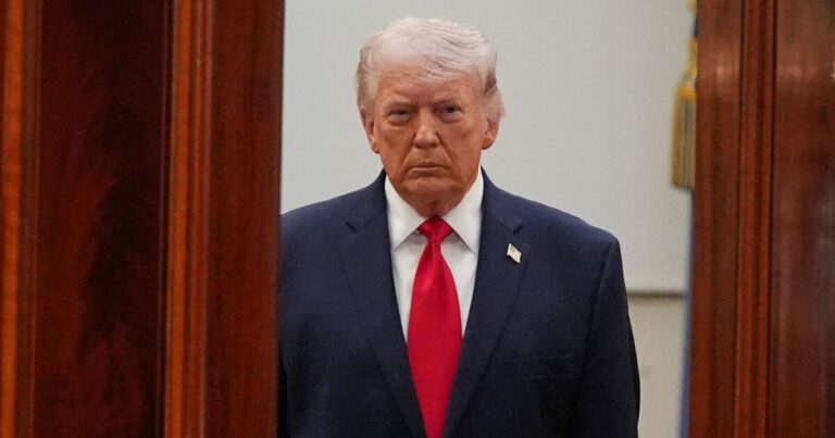 Washington Post: Οι κύριοι στόχοι του Τραμπ στον πόλεμο με το Ιράν και η αμφισβήτηση της πραγματικότητας