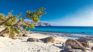 Δημάρχος Ελαφονήσου: Πόθεν Έσχες με μόλις 98 ευρώ καταθέσεις