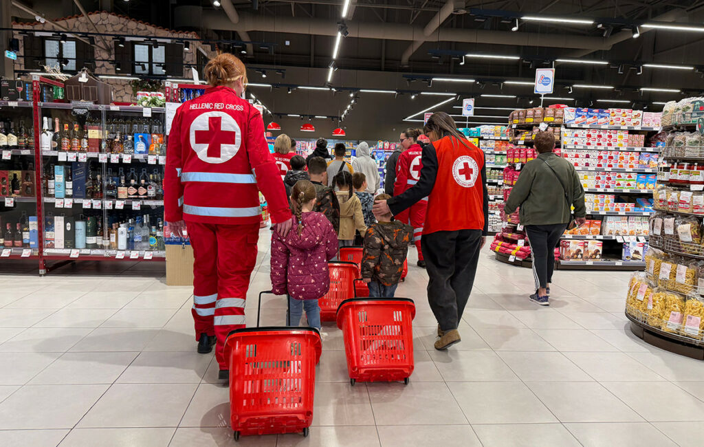 312 παιδιά στηρίχθηκαν από τον Ερυθρό Σταυρό και τη Μασούτης Α.Ε.