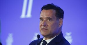 Γεωργιάδης απαντά για ειδικευόμενη που κατήγγειλε εφημερία 5 ημερών