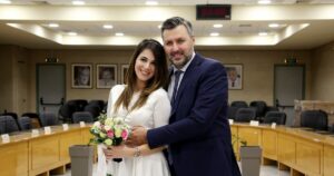 Γιάννης Καλλιάνος: Αποκάλυψη για την αποβολή της συζύγου του