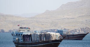 Ιράν: Υποχρεωτικός έλεγχος των Στενών του Ορμουζ από τον στρατό