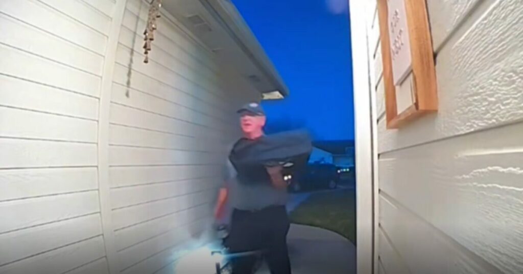 ΗΠΑ: Ο 68χρονος ντελιβεράς που συγκίνησε με την καλοσύνη του