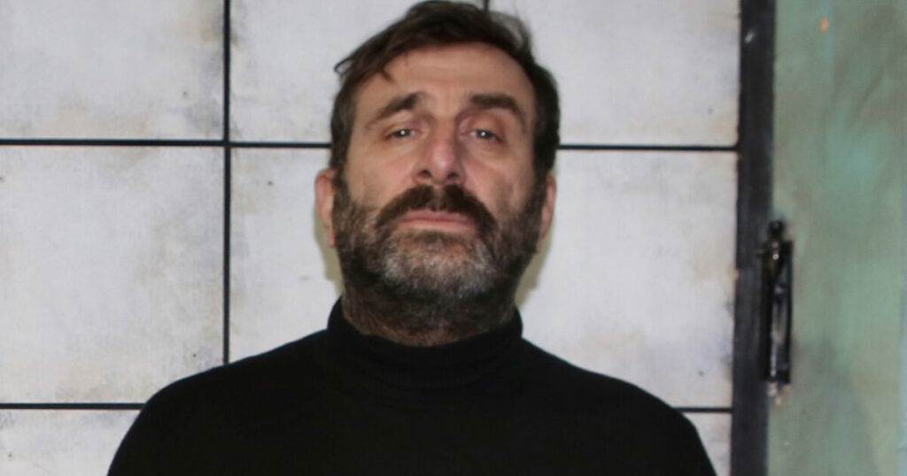 Ηλίας Βαλάσης: Η πίστη και η εργασιομανία στη σύγχρονη εποχή