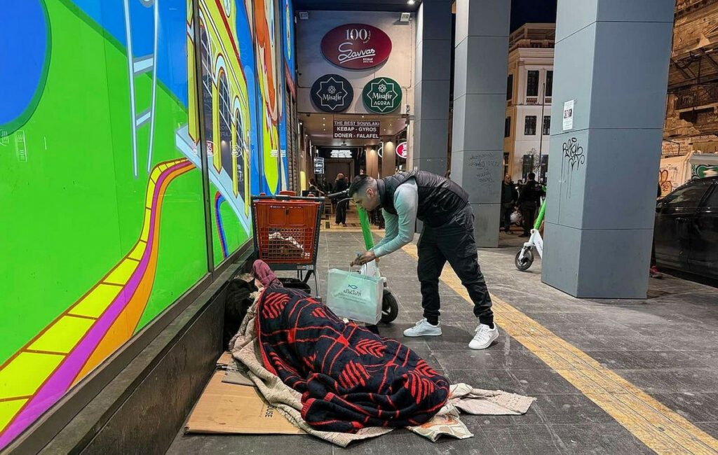 Η «ΑΠΟΣΤΟΛΗ» Προσφέρει Βοήθεια σε Άστεγους την Μεγάλη Εβδομάδα