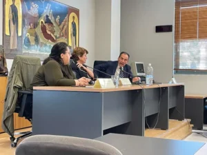 Η Ραφήνα διεκδικεί το δίκιο της από το Διεθνή Αερολιμένα