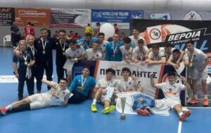 Συγχαρητήρια Γιάννη Τομπούλογλου στους εφήβους του Ιωνικού