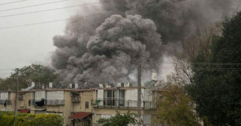 Ιράν: Μεγάλη επίθεση με πυραύλους κατά του Ισραήλ πριν το Εβραϊκό Πάσχα