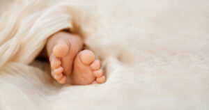 Επιβάτης της Delta Air Lines γέννησε στον αέρα μισή ώρα πριν την προσγείωση