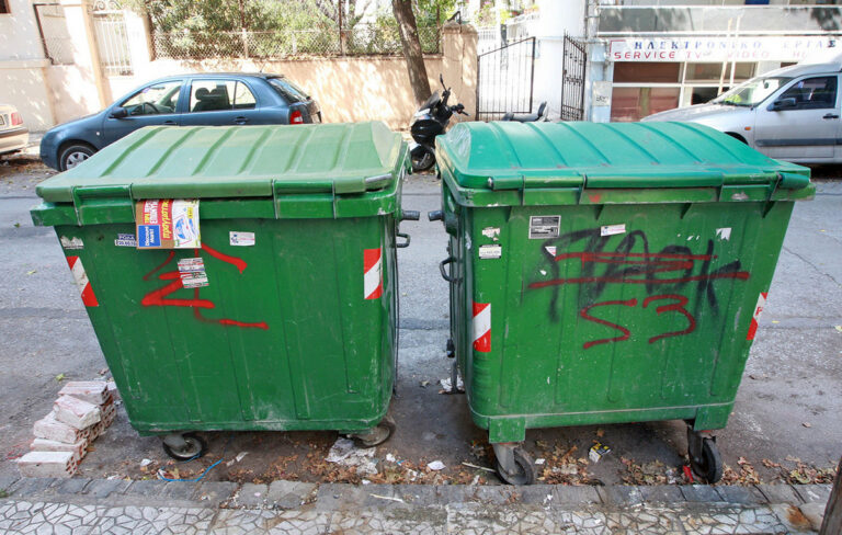 Άστεγος βρέθηκε σε κάδο στην Θεσσαλονίκη κατά τη διάρκεια αποκομιδής