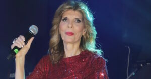 Κατερίνα Στανίση: Η μεγάλη ζωή πίσω από τη νύχτα